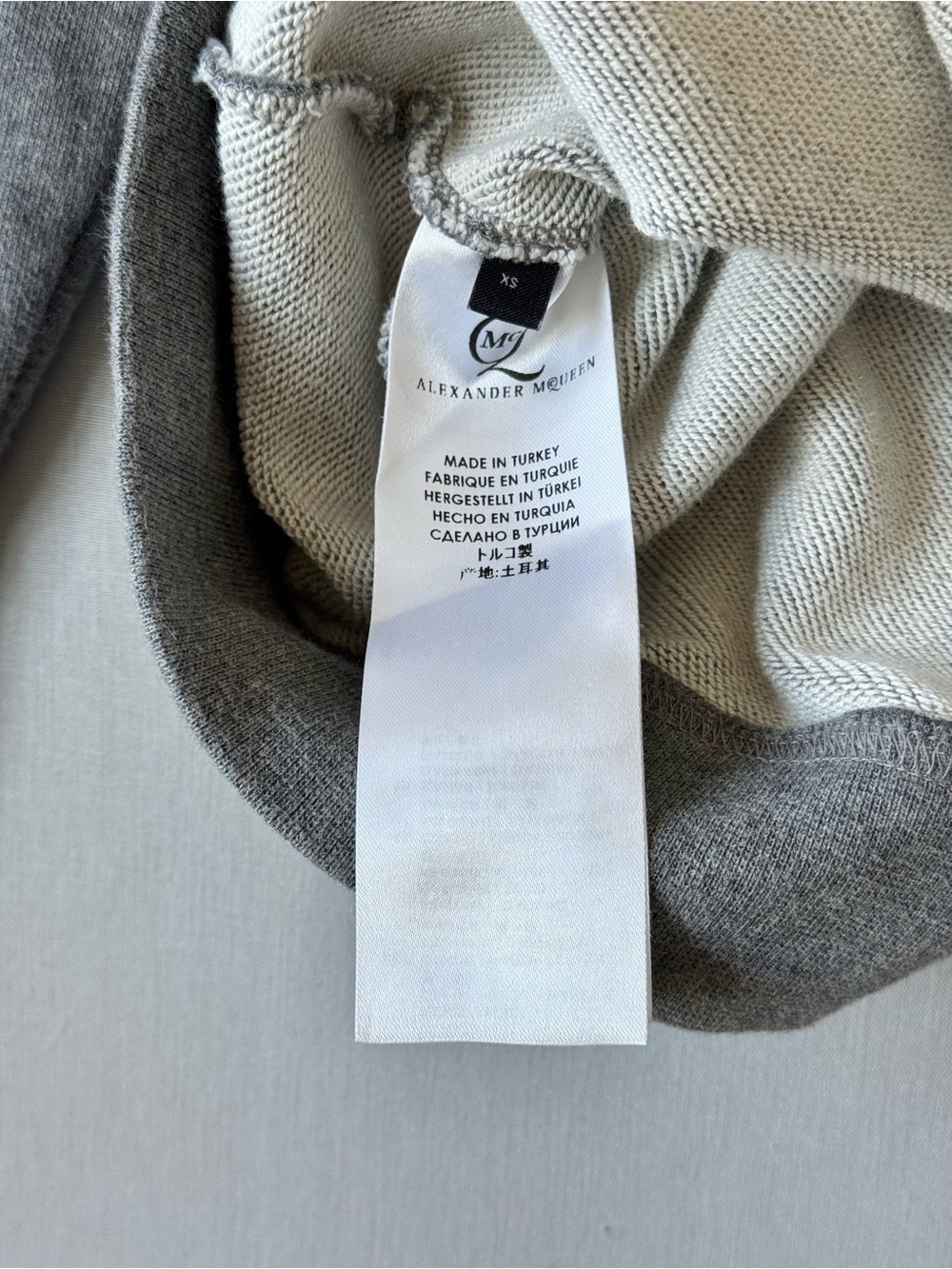 McQ by Alexander McQueen Grey Sweatshirt with Black Swallow Motif - Oversized XS - Picture 6 of 7